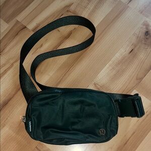 lululemon athletica Dark Green Belt Bag Adjustable Strap